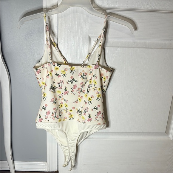 Guess Floral Print Chemise - Cream and Pink - Picture 4 of 5